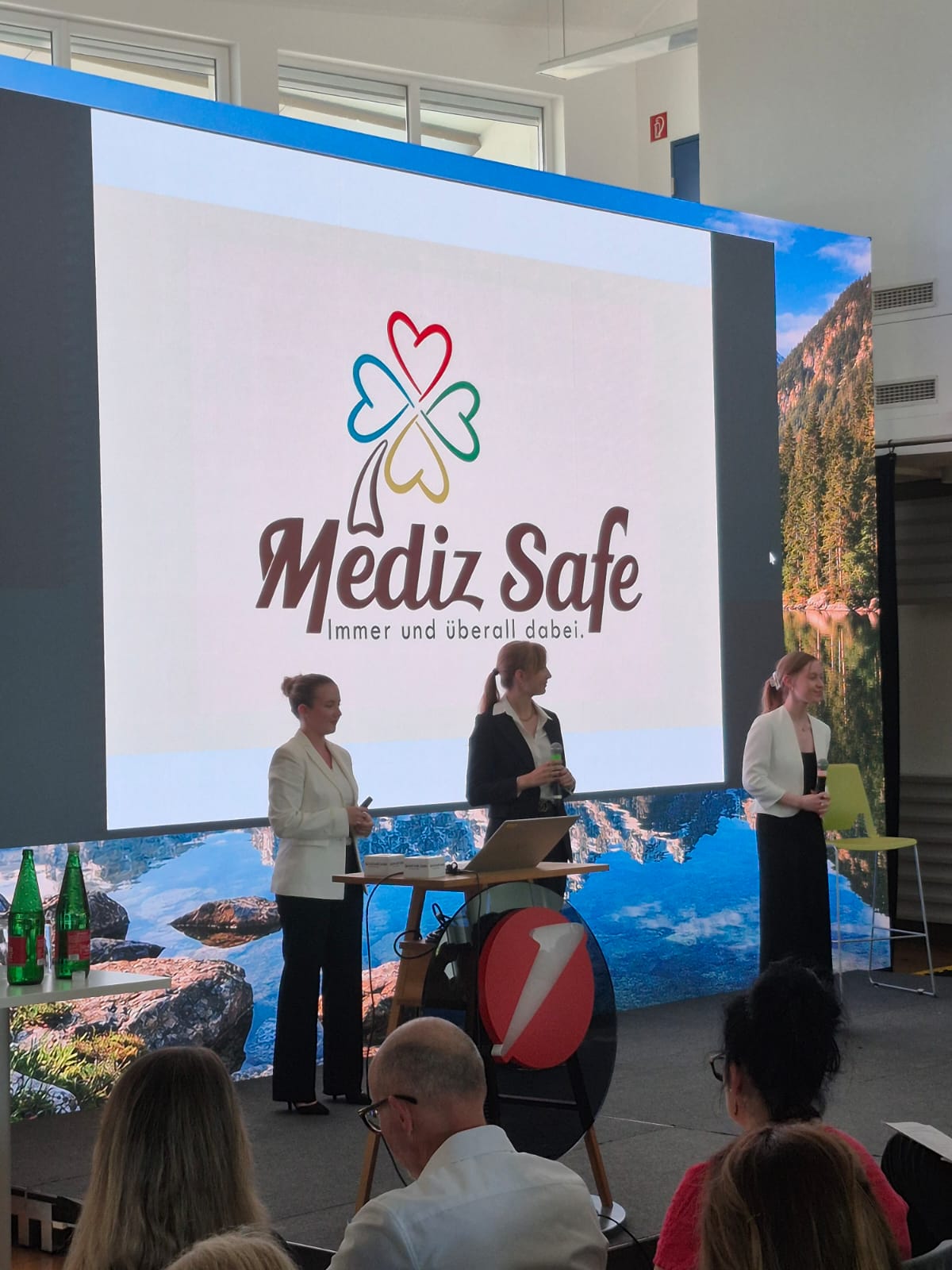 Bundesfinale Platz 3! be.entrepreneur auf dem Stockerl